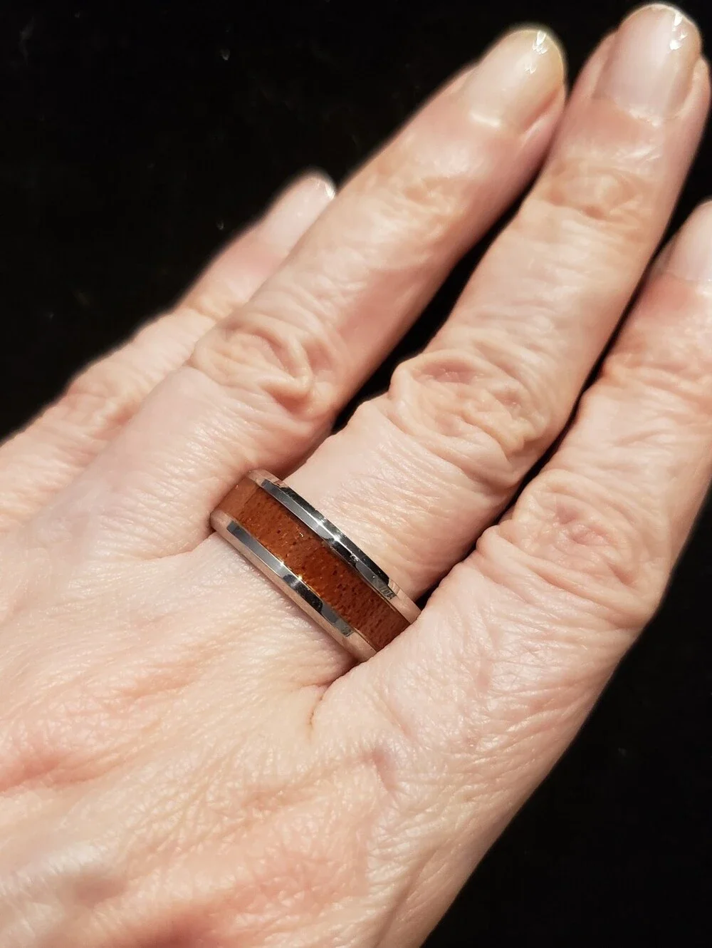 NEW Men's Polished Metal Wedding Band, Size 9,  Looks Like Stainless/Koa Wood.